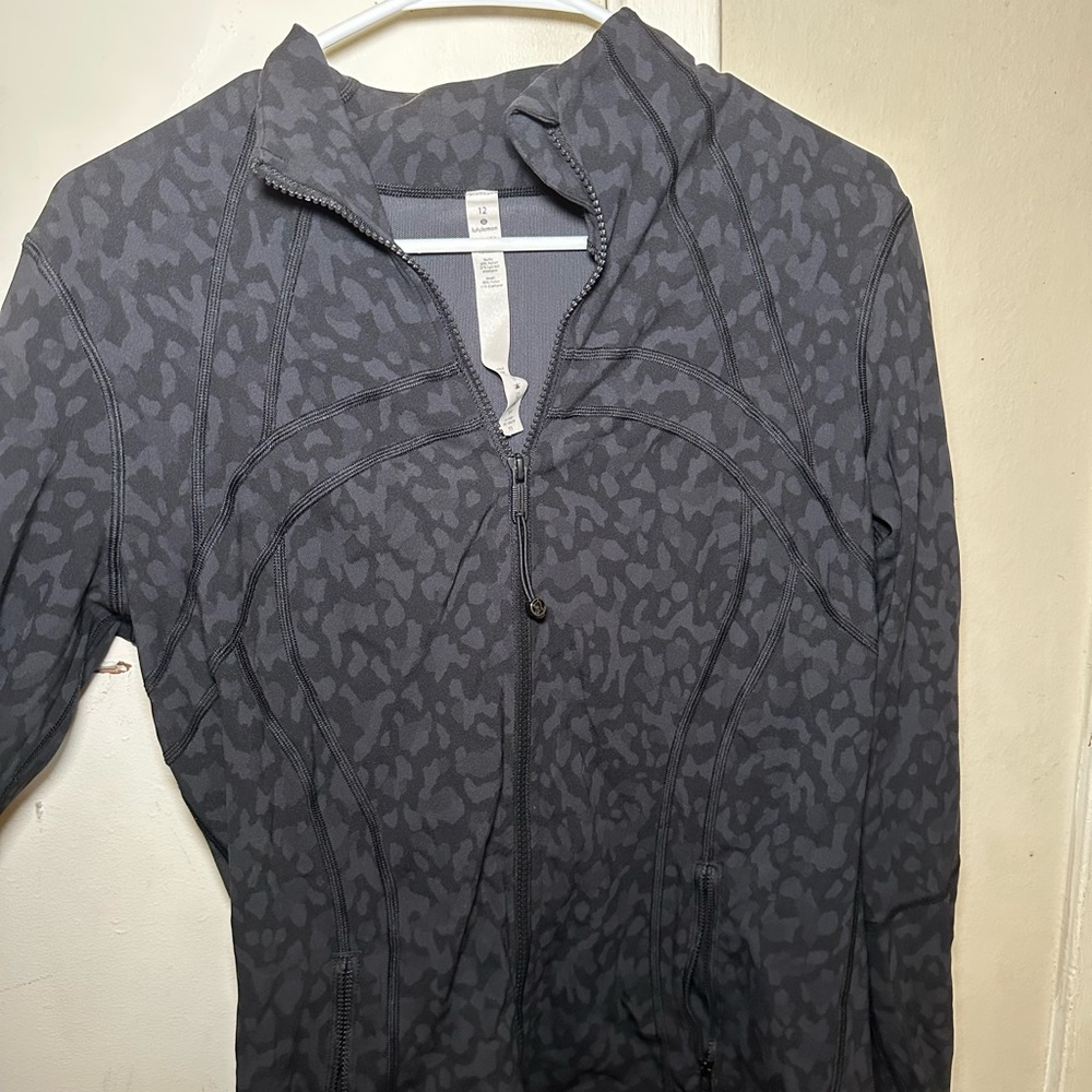 Lululemon Athletica Charcoal Patterned Jacket